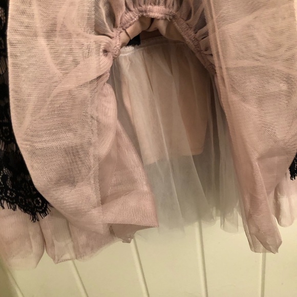 Black lace cocktail dress - Picture 7 of 7